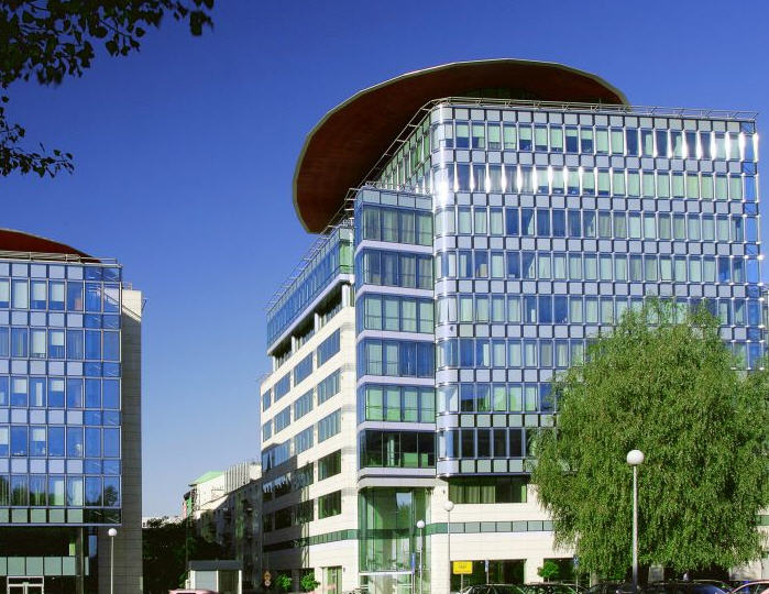 Atrakcyjne biura do wynajęcia Warszawa Crown Tower – biurowcu blisko metra, Warszawa, na wynajem