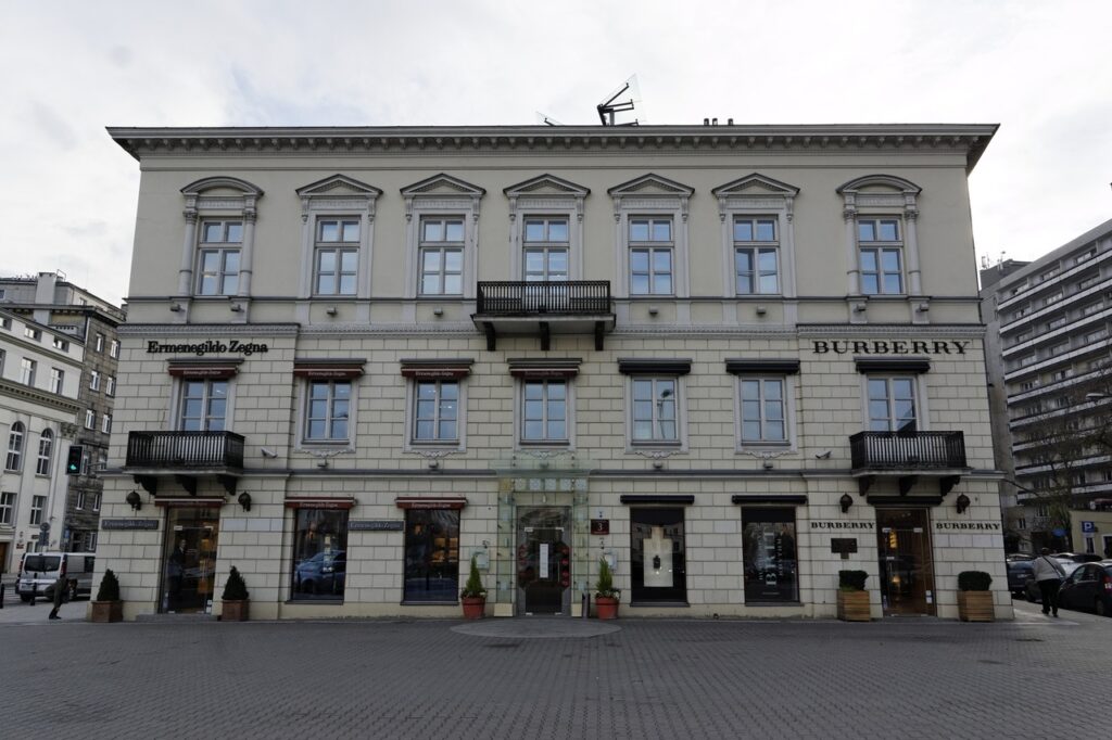 Dom Dochodowy o 3 Frontach – nowoczesne powierzchnie biurowe w Śródmieściu Warszawy, Warszawa, na wynajem