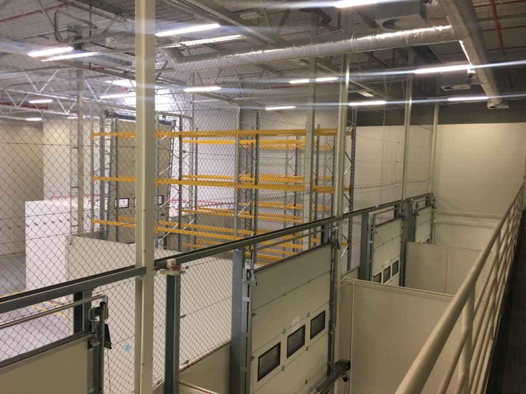 Hala | magazyn z chłodnią i kontrolowaną temperaturą Ożarów Maz. blisko Warszawa, 3054 mkw., Ożarów Maz., na wynajem