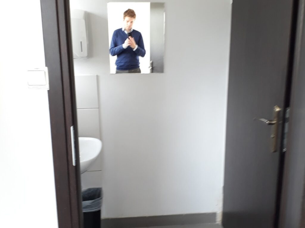 Magazyn dystrybucyjny do wynajęcia na Okęciu w Warszawie przy lotnisku, Warszawa Miasto, na wynajem
