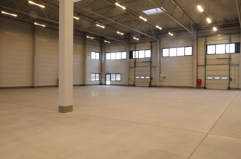 Magazyn w przemysłowej dzielnicy Łodzi Widzew - Panattoni Business Centre Łódź IV, Łódź Miasto, na wynajem