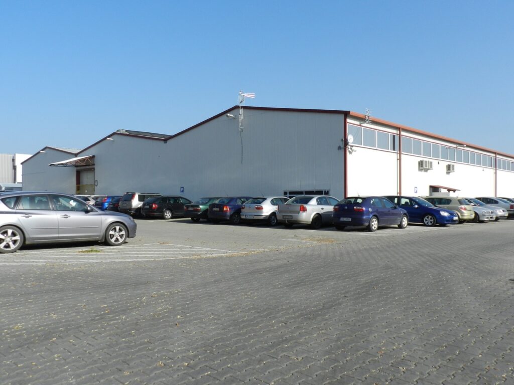 Magazyn z biurem na sprzedaż koło Wrocławia 6 400 mkw., Bielany Wrocławskie, na sprzedaż