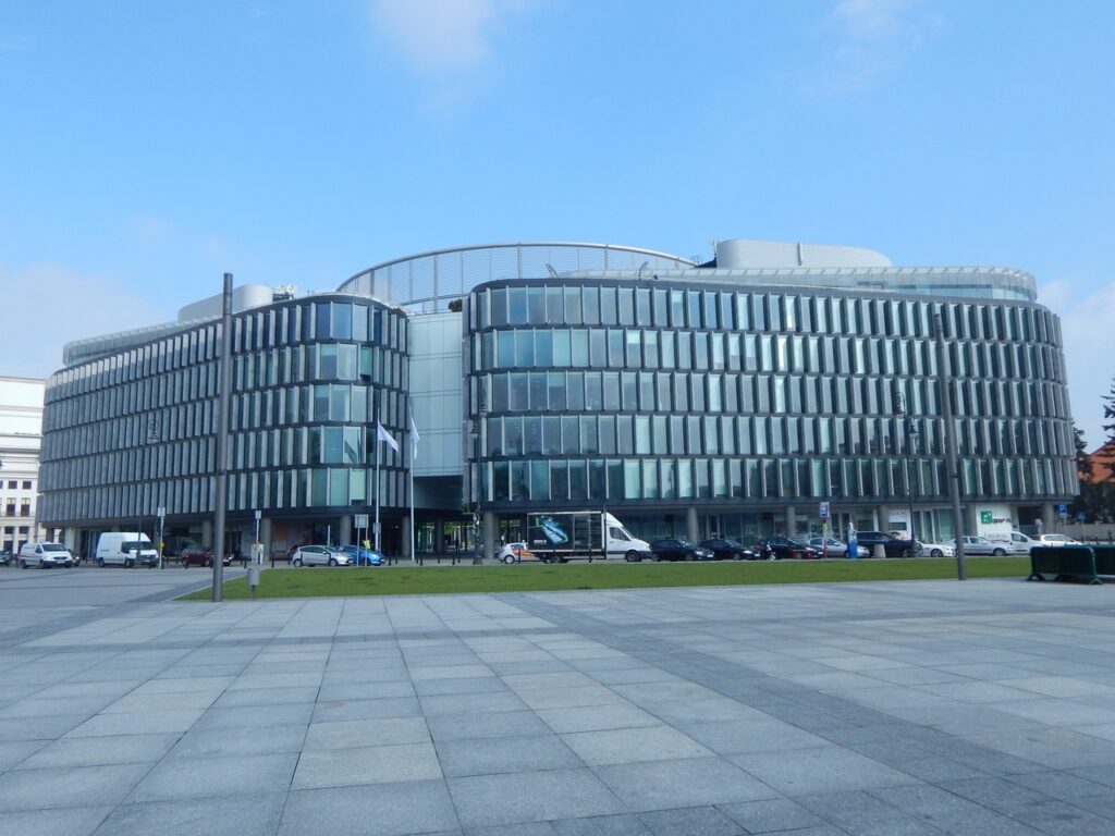 Metropolitan – biura przy Pl. Piłsudzkiego w Warszawie, Warszawa, na wynajem