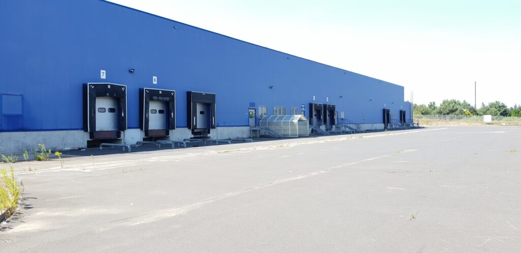 Na sprzedaż magazyn Rzgów koło Łodzi, przy DK 91/E75, blisko S8 i autostrada A1, Rzgów, na wynajem