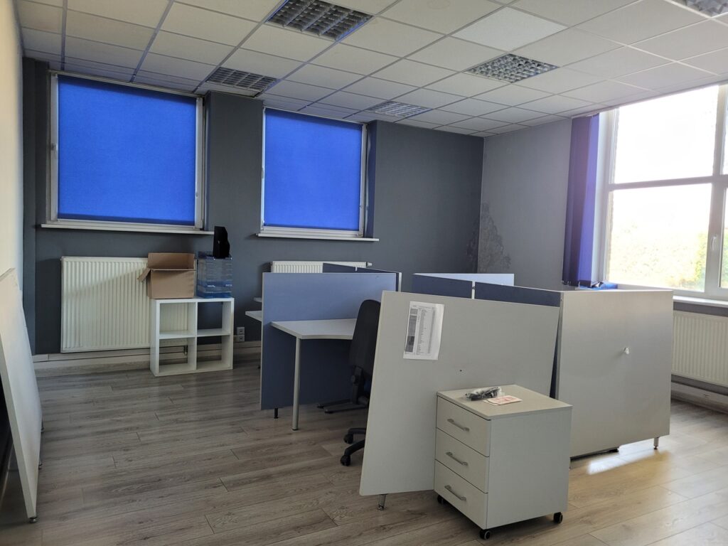 Na wynajem kompleks budynków produkcyjno-magazynowo-biurowych 5500 mkw., Bielsko-Biała, Bielsko-Biała, na wynajem