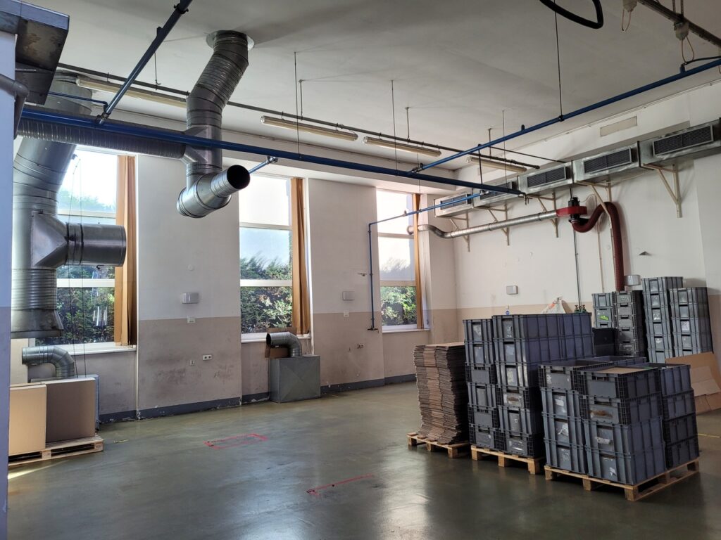 Na wynajem kompleks budynków produkcyjno-magazynowo-biurowych 5500 mkw., Bielsko-Biała, Bielsko-Biała, na wynajem