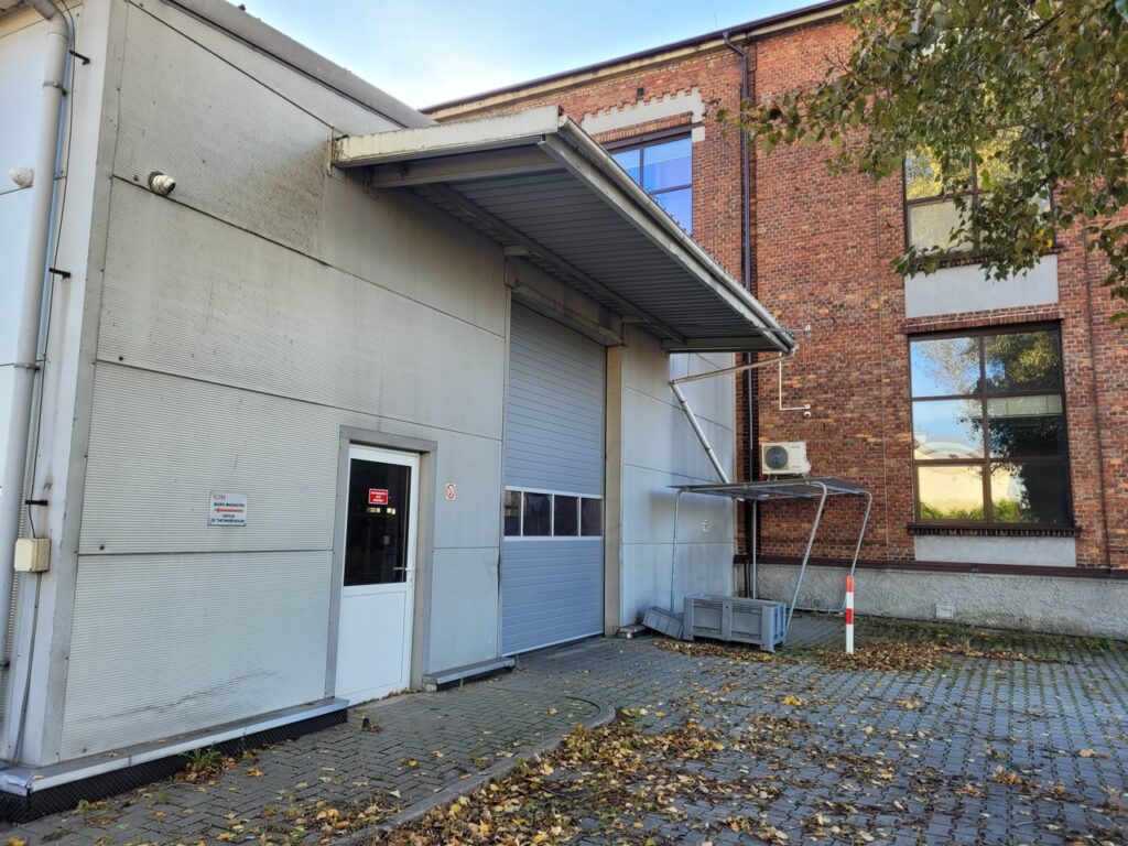 Na wynajem kompleks budynków produkcyjno-magazynowo-biurowych 5500 mkw., Bielsko-Biała, Bielsko-Biała, na wynajem