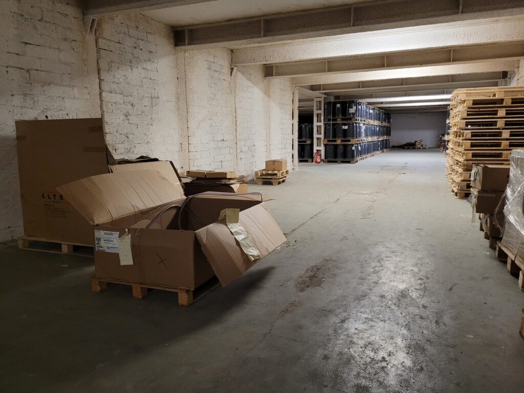 Na wynajem kompleks budynków produkcyjno-magazynowo-biurowych 5500 mkw., Bielsko-Biała, Bielsko-Biała, na wynajem