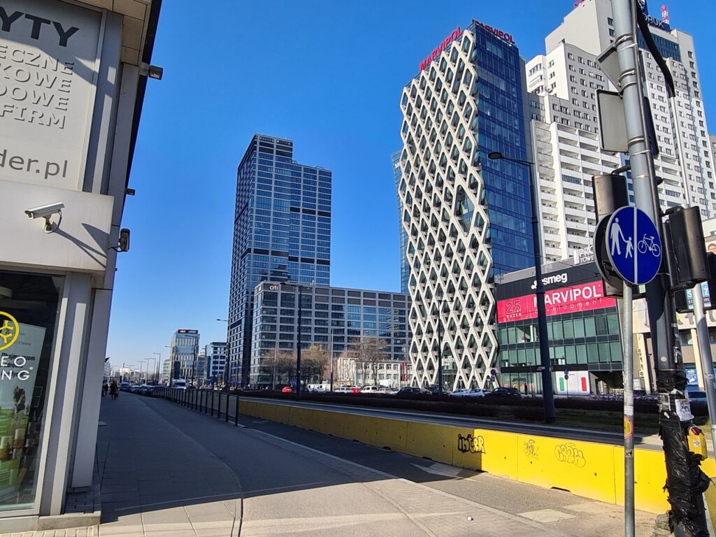 Prosta Tower – atrakcyjne powierzchnie biurowe do wynajęcia na Woli, Warszawa, na wynajem