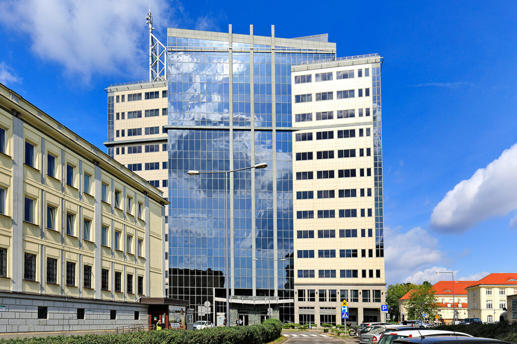 Renaissance Tower – biura przy Kasprzaka na Woli, Warszawa, na wynajem