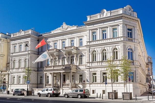 Royal Trakt Offices – nowoczesne powierzchnie biurowe w Śródmieściu Warszawy, Warszawa, na wynajem