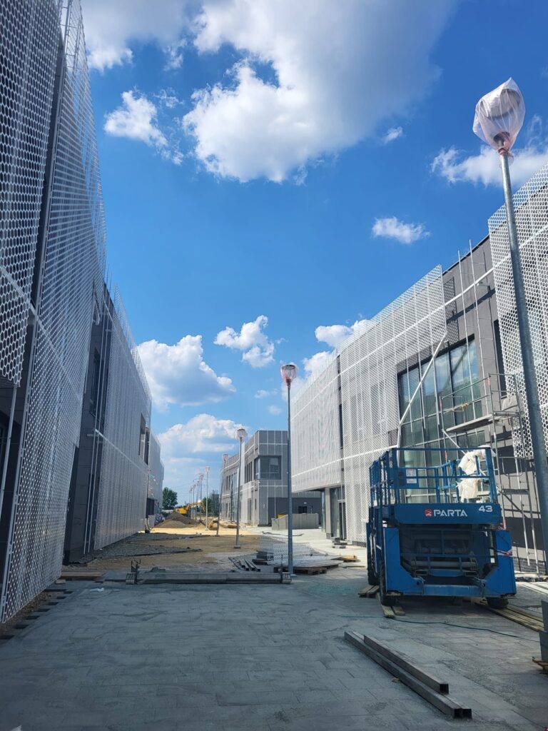 Do wynajęcia magazyny i hale produkcyjne w Żorach, przy A1, Żory, na wynajem